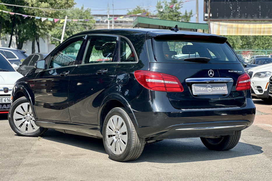 Продам Mercedes-Benz B-Class 2014 года в Киеве