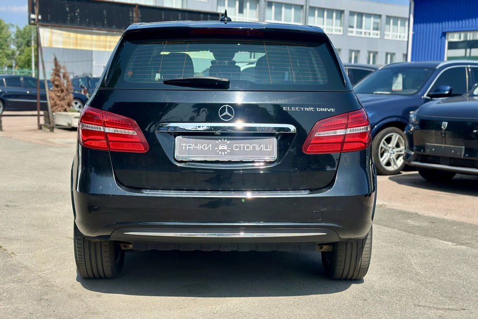 Продам Mercedes-Benz B-Class 2014 года в Киеве
