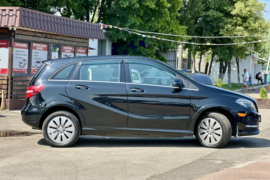 Продам Mercedes-Benz B-Class 2014 года в Киеве