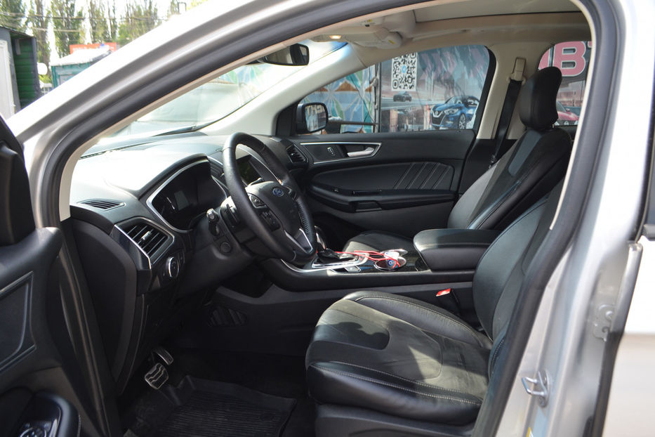 Продам Ford Edge 2018 года в Киеве