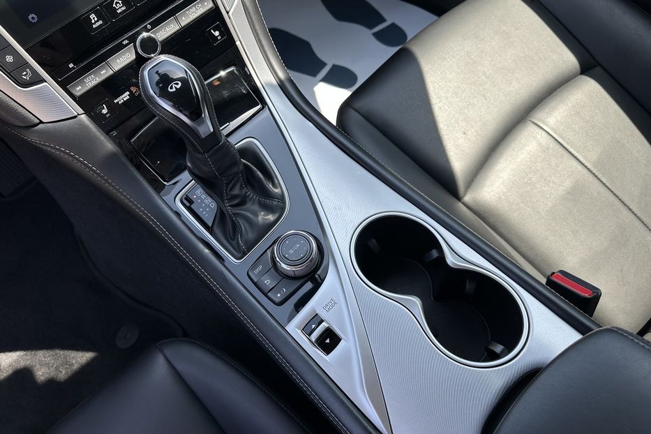 Продам Infiniti Q50 3.0 AWD 2021 года в Киеве