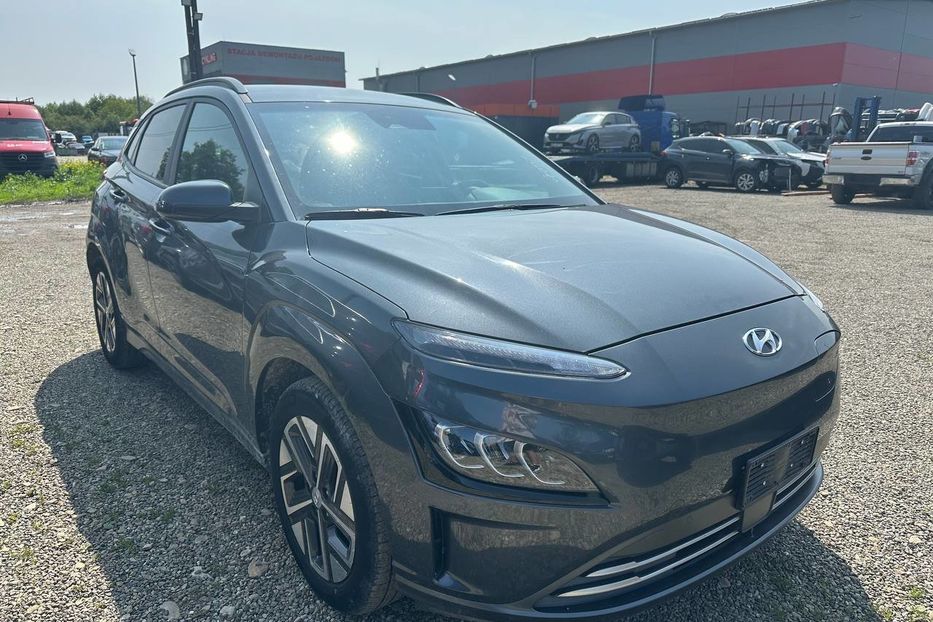 Продам Hyundai Kona 64квт  2021 года в Львове