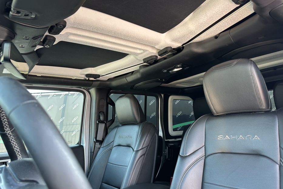 Продам Jeep Wrangler JL Sahara 2019 года в Киеве