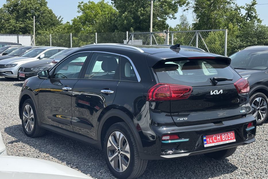 Продам Kia Niro 64 KW cal 2021 года в Львове