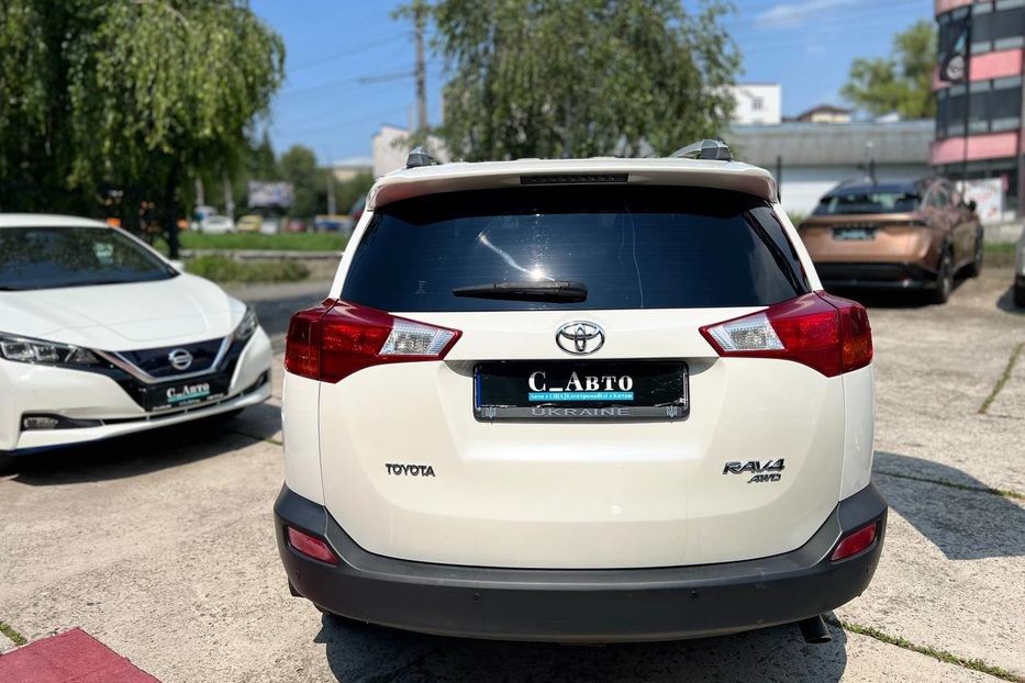 Продам Toyota Rav 4 2014 года в Черновцах