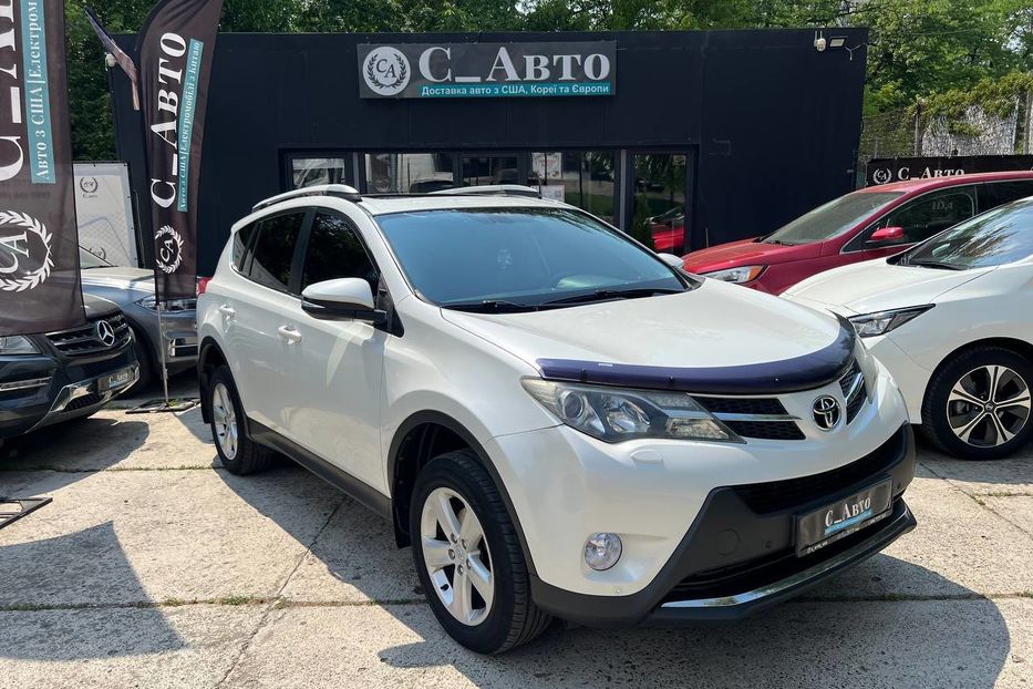 Продам Toyota Rav 4 2014 года в Черновцах