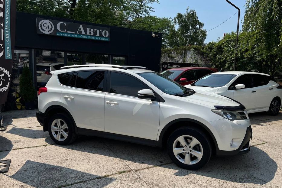 Продам Toyota Rav 4 2014 года в Черновцах