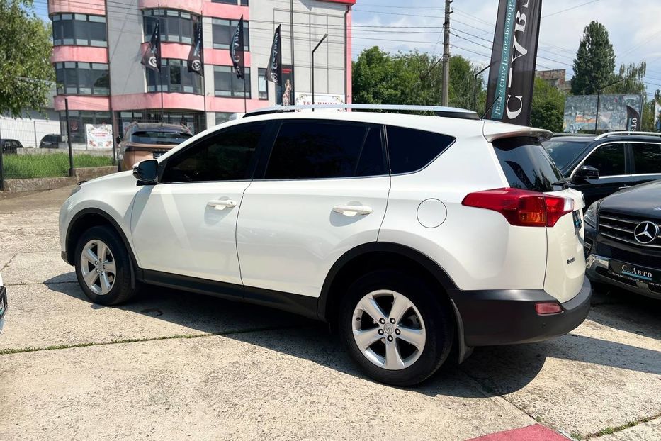 Продам Toyota Rav 4 2014 года в Черновцах
