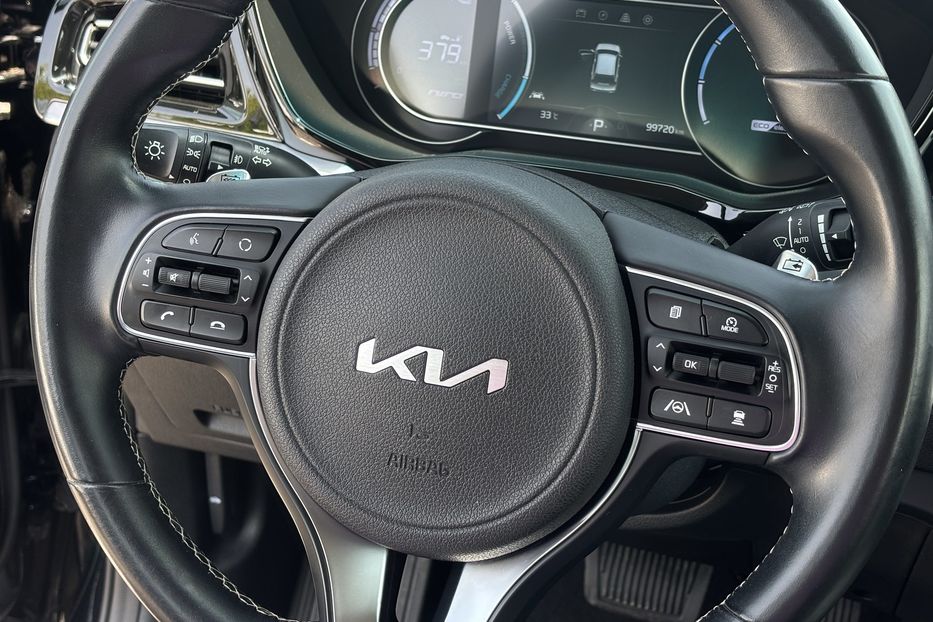 Продам Kia Niro 64 KW cal 2021 года в Львове