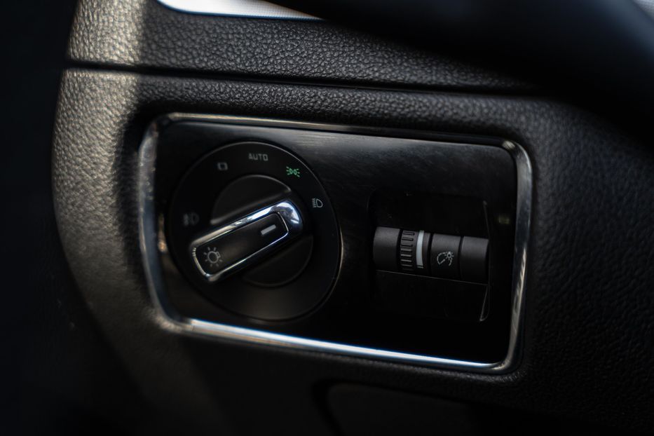 Продам Skoda Superb 2011 года в Черновцах