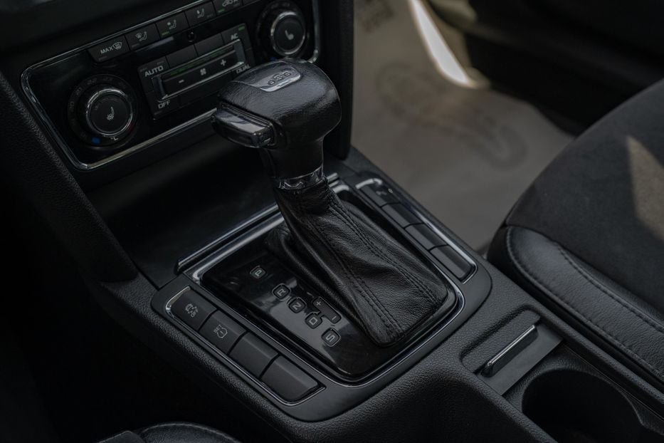 Продам Skoda Superb 2011 года в Черновцах