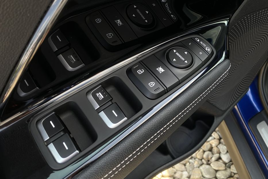 Продам Kia Niro 64кВтТепловийПдгрівсиідньКерма 2021 года в Львове