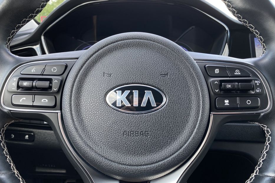 Продам Kia Niro 64кВтТепловийПдгрівсиідньКерма 2021 года в Львове