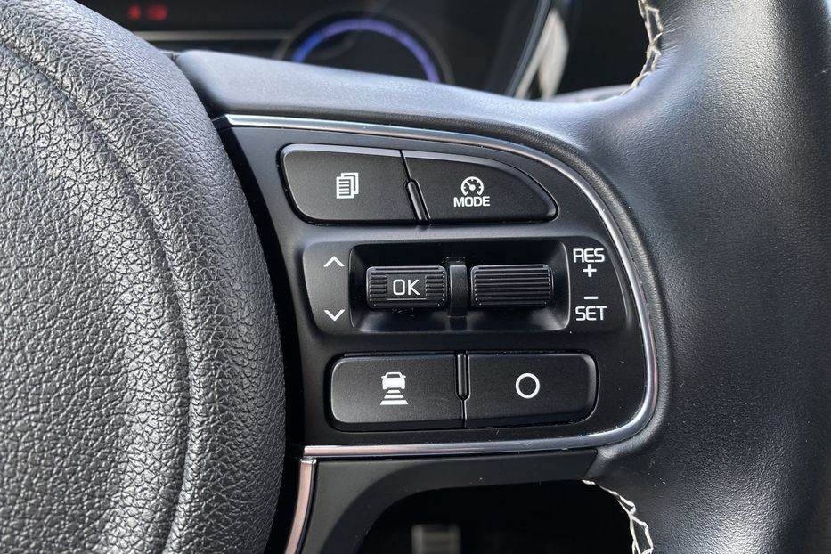 Продам Kia Niro 64кВтТепловийПдгрівсиідньКерма 2021 года в Львове
