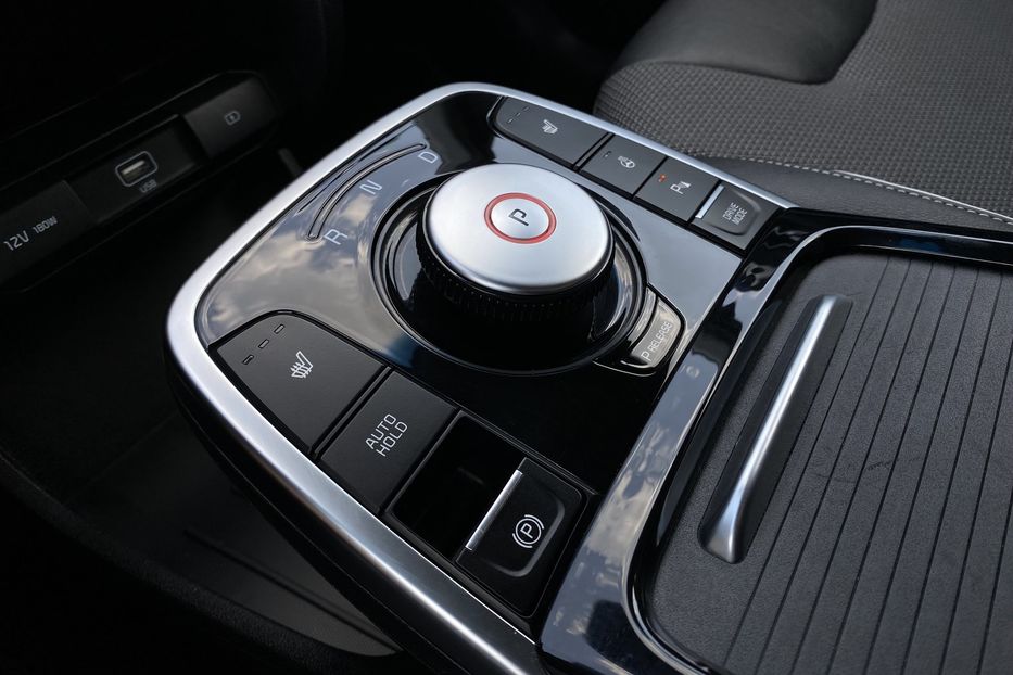 Продам Kia Niro 64кВтТепловийПдгрівсиідньКерма 2021 года в Львове