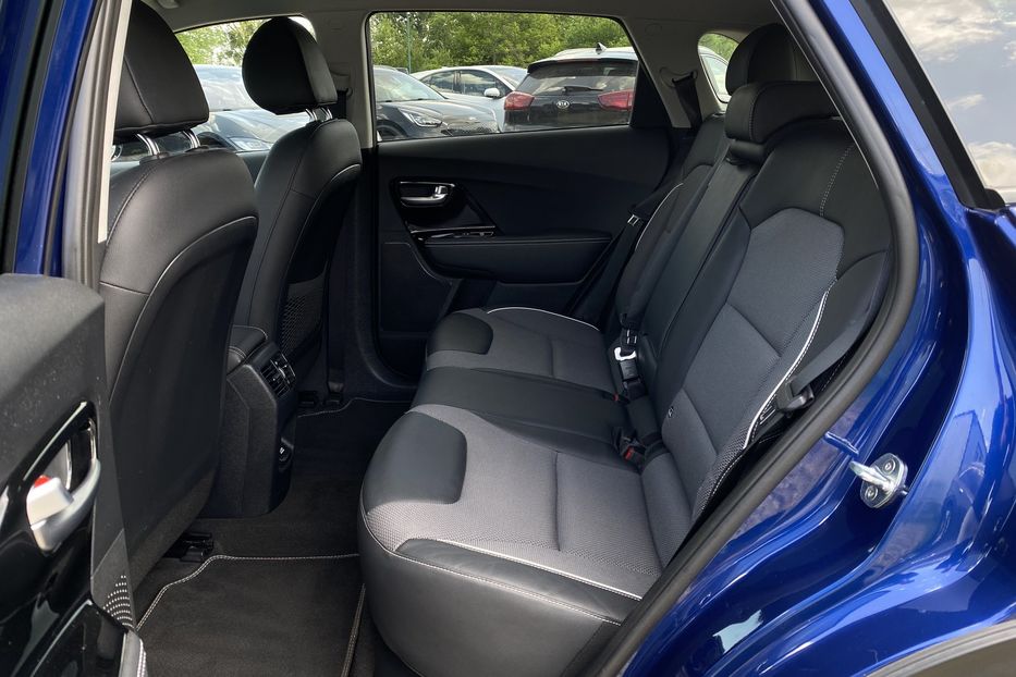 Продам Kia Niro 64кВтТепловийПдгрівсиідньКерма 2021 года в Львове