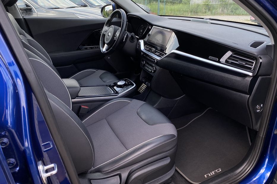 Продам Kia Niro 64кВтТепловийПдгрівсиідньКерма 2021 года в Львове