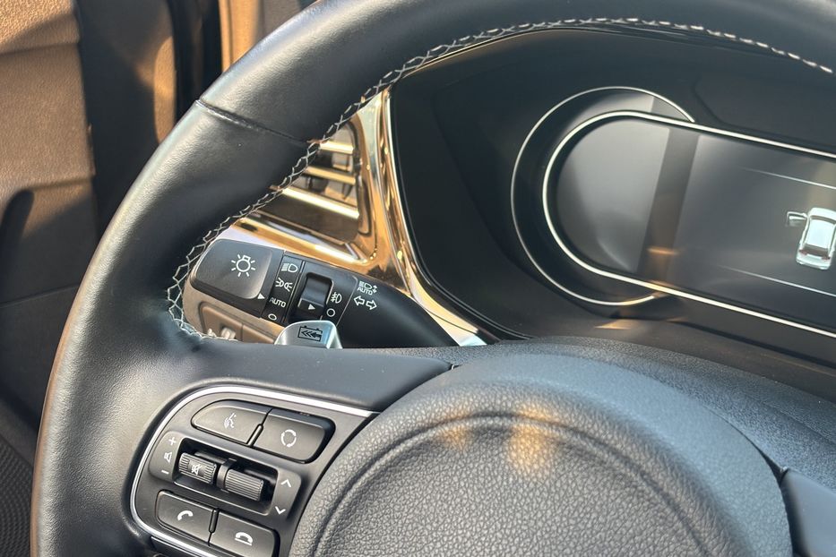 Продам Kia Niro 64кВт повний Фулл 2022 года в Львове