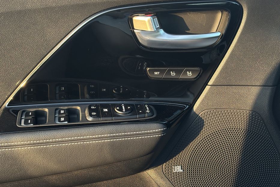 Продам Kia Niro 64кВт повний Фулл 2022 года в Львове