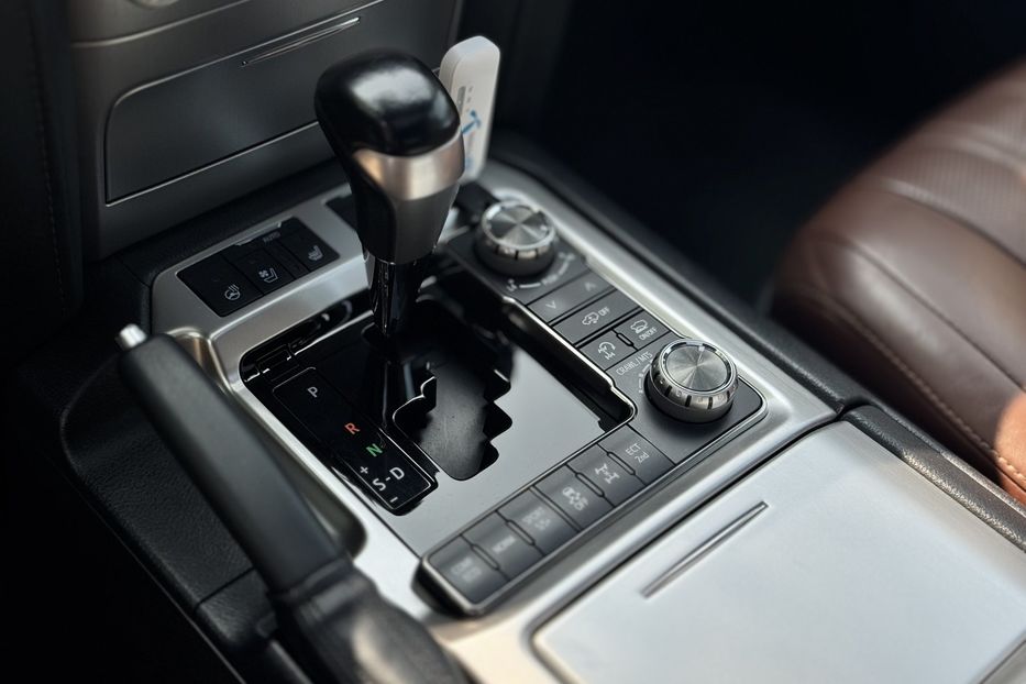 Продам Toyota Land Cruiser 200 Executive Lounge (OFFSITE) 2020 года в г. Умань, Черкасская область