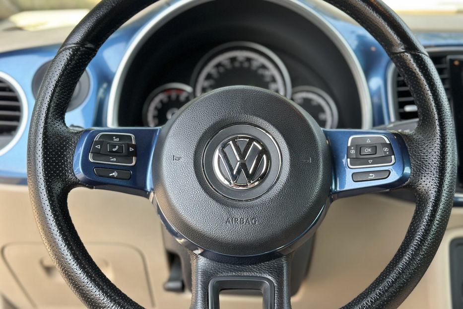 Продам Volkswagen Beetle 2015 года в Киеве
