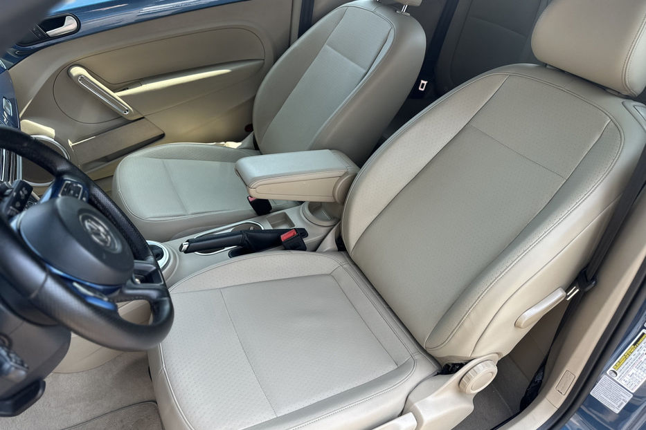 Продам Volkswagen Beetle 2015 года в Киеве