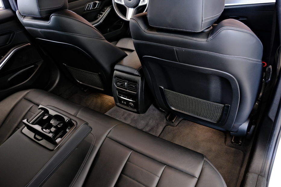 Продам BMW 320 Touring 2021 года в Одессе