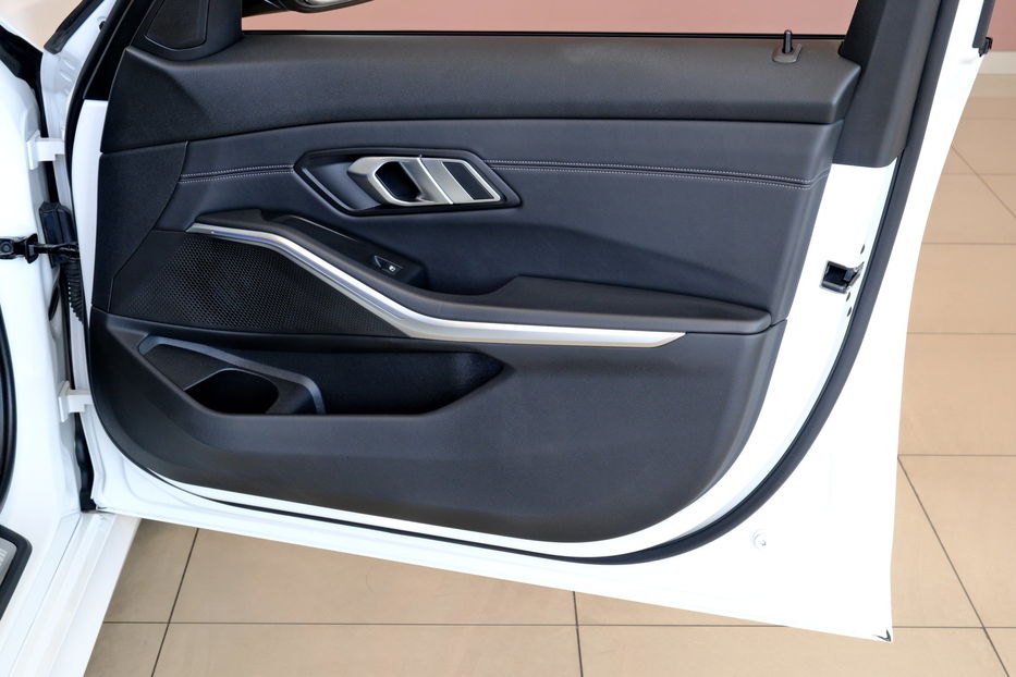 Продам BMW 320 Touring 2021 года в Одессе