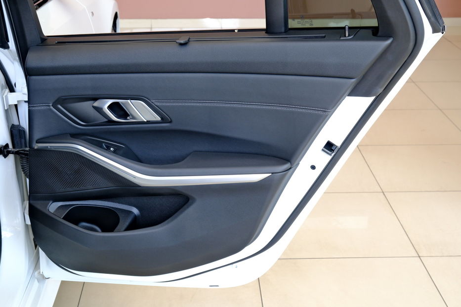 Продам BMW 320 Touring 2021 года в Одессе