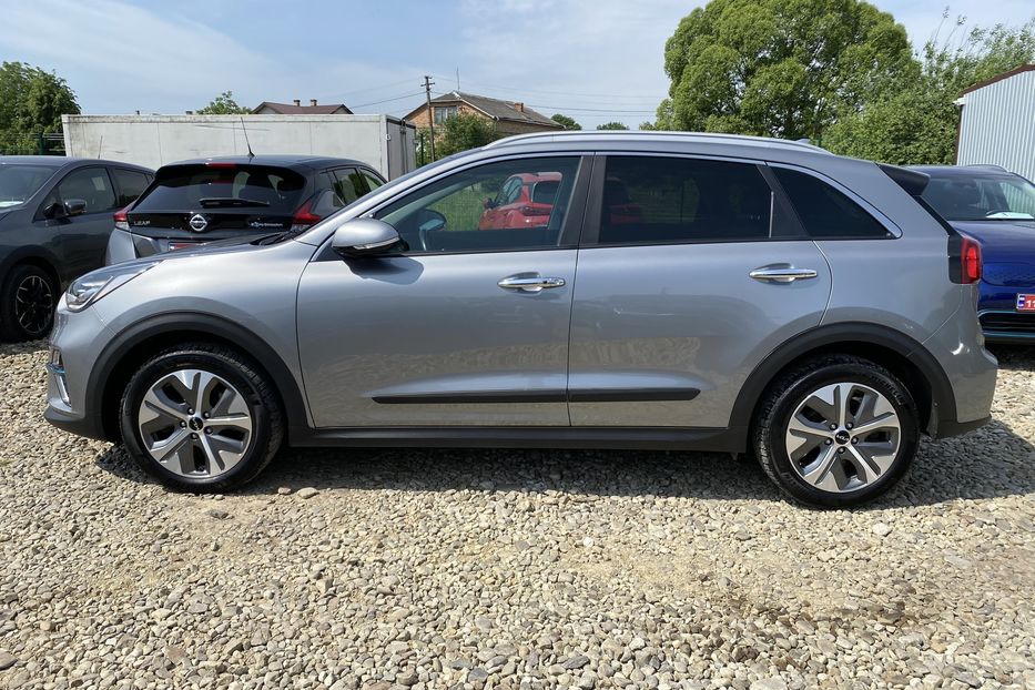 Продам Kia Niro 64 kWh Макс. РЕЗЕРВ 2022 года в Львове
