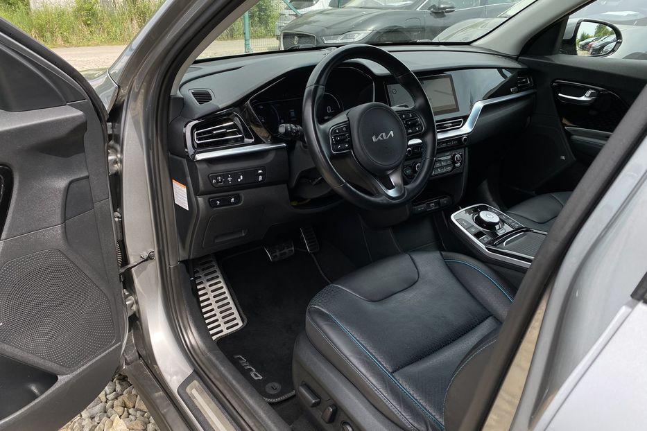 Продам Kia Niro 64 kWh Макс. РЕЗЕРВ 2022 года в Львове