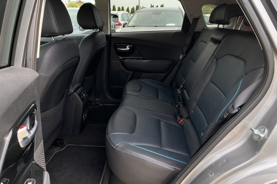Продам Kia Niro 64 kWh Макс. РЕЗЕРВ 2022 года в Львове