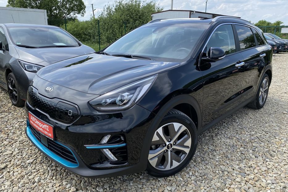 Продам Kia Niro 64 kWh Макс. комплектація Люк 2021 года в Львове