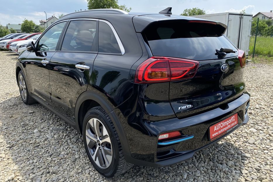 Продам Kia Niro 64 kWh Макс. комплектація Люк 2021 года в Львове