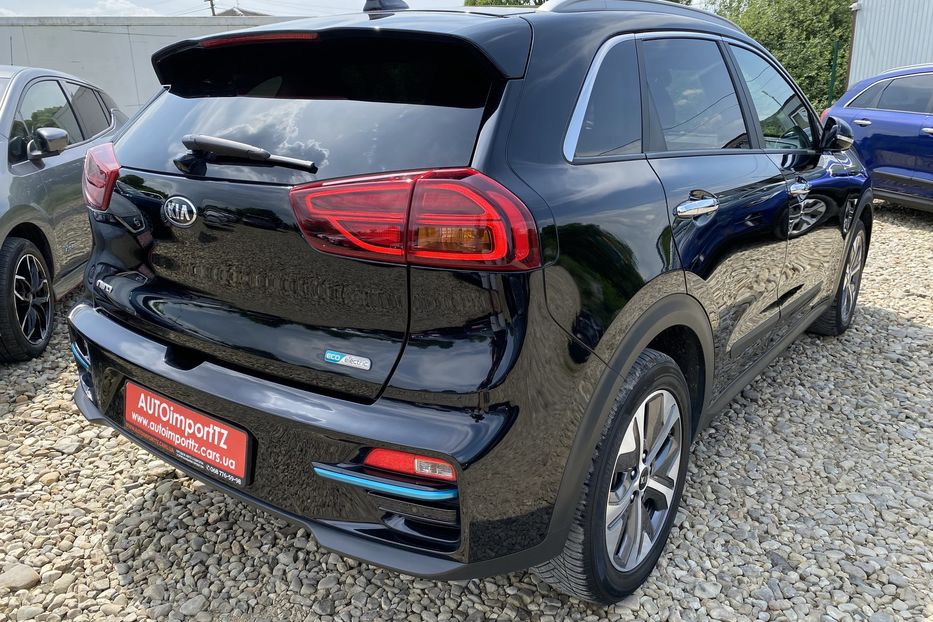 Продам Kia Niro 64 kWh Макс. комплектація Люк 2021 года в Львове