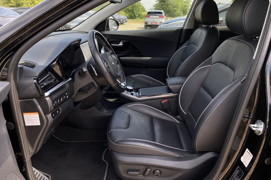 Продам Kia Niro 64 kWh Макс. комплектація Люк 2021 года в Львове
