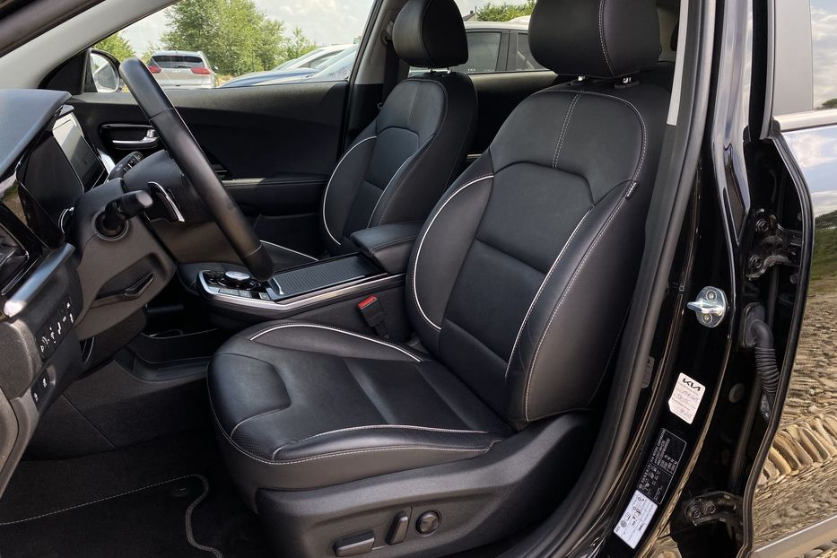 Продам Kia Niro 64 kWh Макс. комплектація Люк 2021 года в Львове