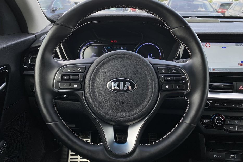 Продам Kia Niro 64 kWh Макс. комплектація Люк 2021 года в Львове