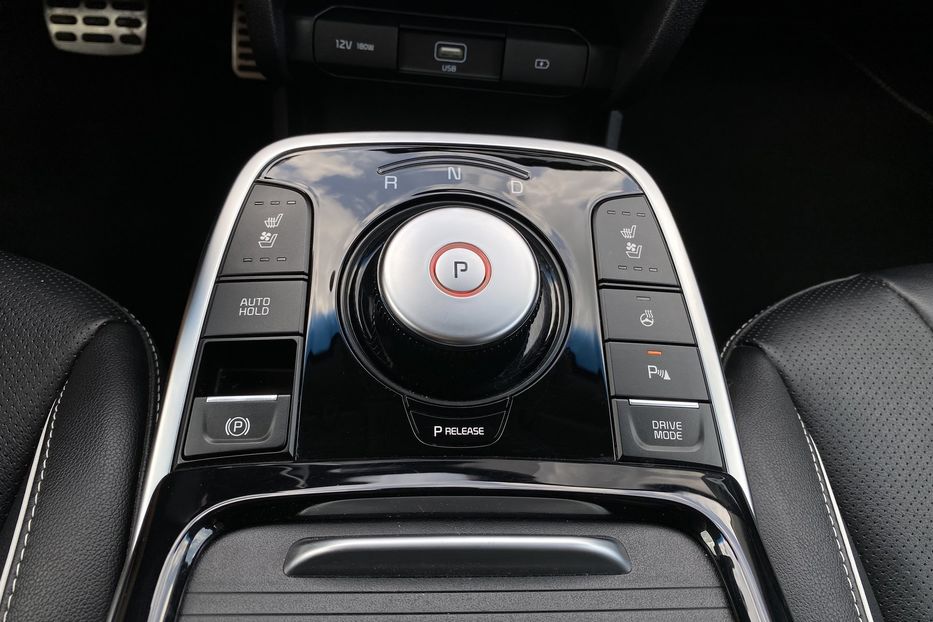 Продам Kia Niro 64 kWh Макс. комплектація Люк 2021 года в Львове