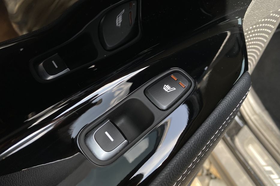 Продам Kia Niro 64 kWh Макс. комплектація Люк 2021 года в Львове