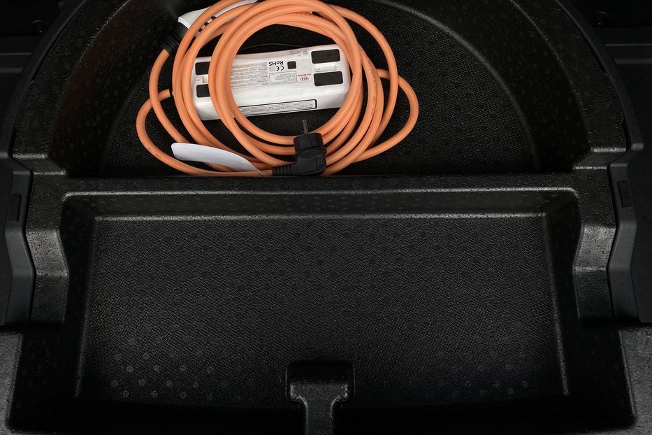 Продам Kia Niro 64 kWh Макс. комплектація Люк 2021 года в Львове