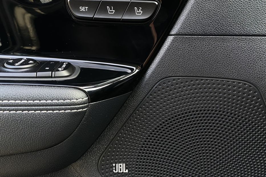 Продам Kia Niro 64 kWh Макс. комплектація Люк 2021 года в Львове