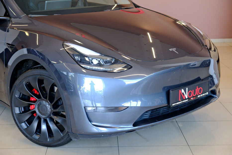 Продам Tesla Model Y Performance Dual Motor 2023 года в Одессе