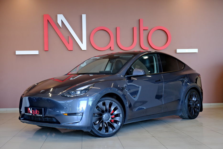 Продам Tesla Model Y Performance Dual Motor 2023 года в Одессе