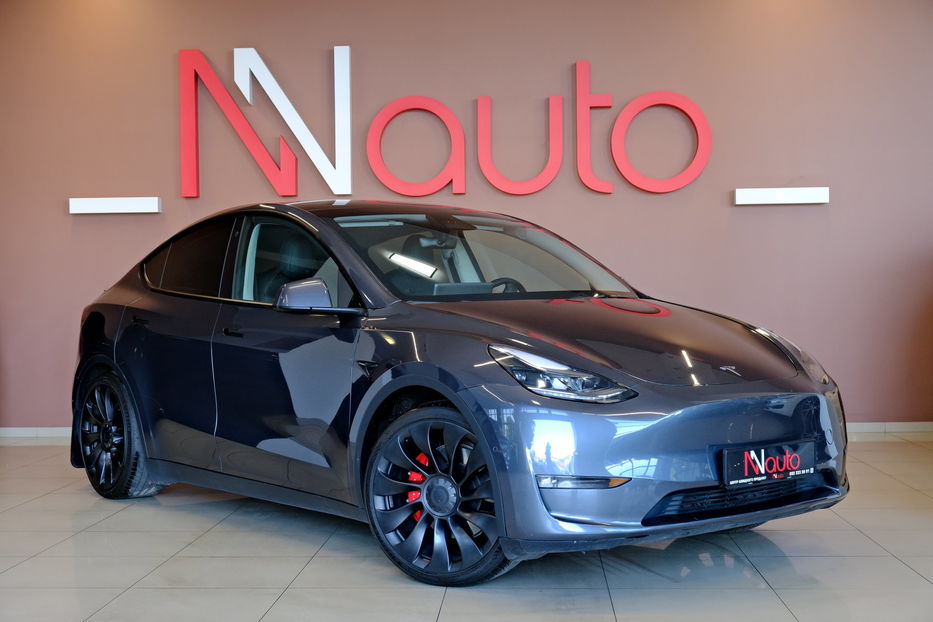 Продам Tesla Model Y Performance Dual Motor 2023 года в Одессе