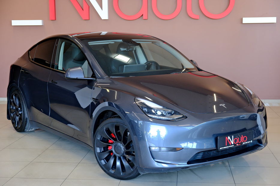 Продам Tesla Model Y Performance Dual Motor 2023 года в Одессе