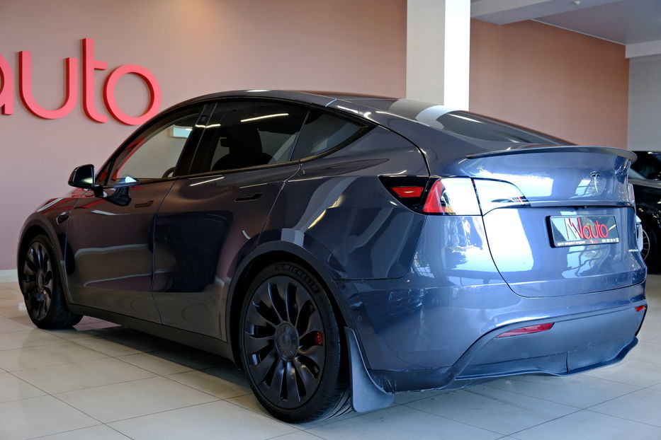 Продам Tesla Model Y Performance Dual Motor 2023 года в Одессе
