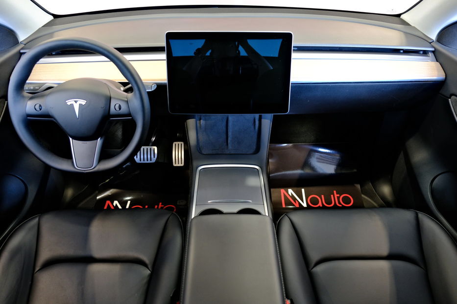 Продам Tesla Model Y Performance Dual Motor 2023 года в Одессе