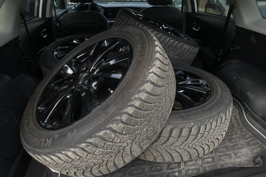Продам Kia Niro 64 kWh Макс. комплектація Люк 2021 года в Львове