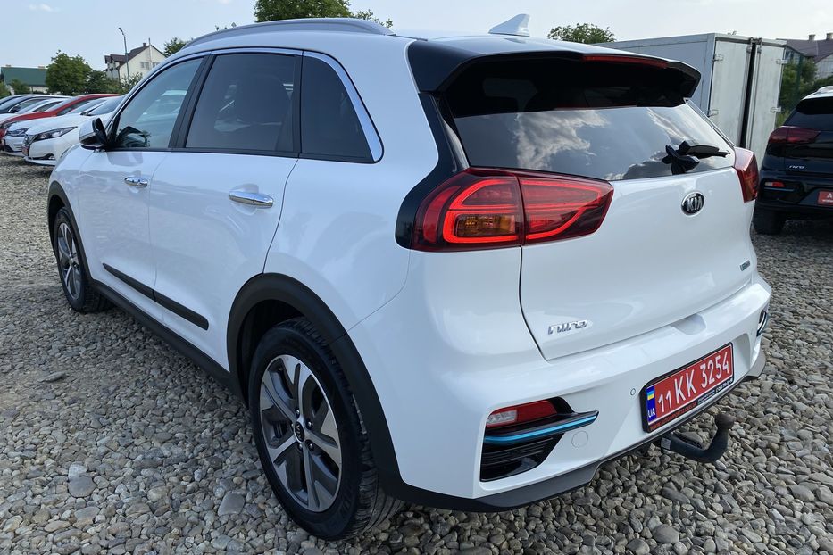 Продам Kia Niro 64 kWh Макс. комплектація Люк 2021 года в Львове